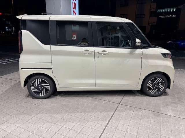 ルークス ハイウェイスター X プロパイロットエディション 当社試乗車/プロパイロット/両側パワスラ/アラビュー/9インチナビ/純正ドラレコ アイドリング イモビ ベンチS 助手席エアバッグ 衝突軽減ブレーキ PW(6枚目)