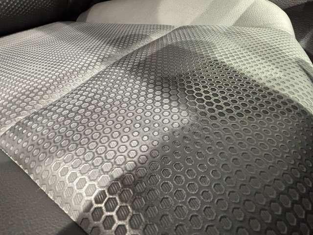 エクストレイル 20Xtt エマージェンシーブレーキパッケージ 2列車 4WD /パワーバックドア/メーカーナビ 地デジ パワーウインドウ クリアランスソナー 衝突軽減装置 盗難防止 AW スマートキー クルコン 車線逸脱警報 LEDヘッドランプ(18枚目)