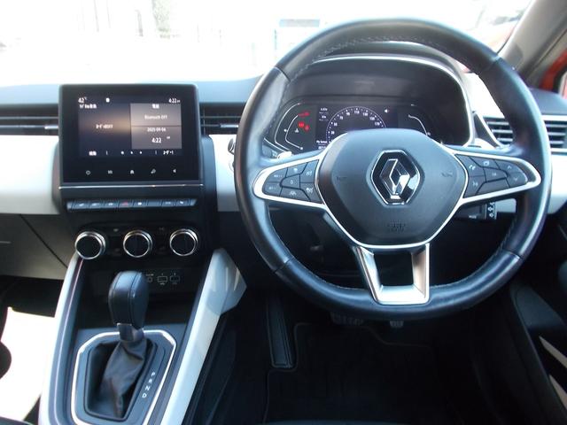 ルーテシア インテンス テックパック クリアランスソナー オートクルーズコントロール レーンアシスト 衝突被害軽減システム アルミホイール LEDヘッドランプ 革シート スマートキー アイドリングストップ シートヒーター AT(2枚目)