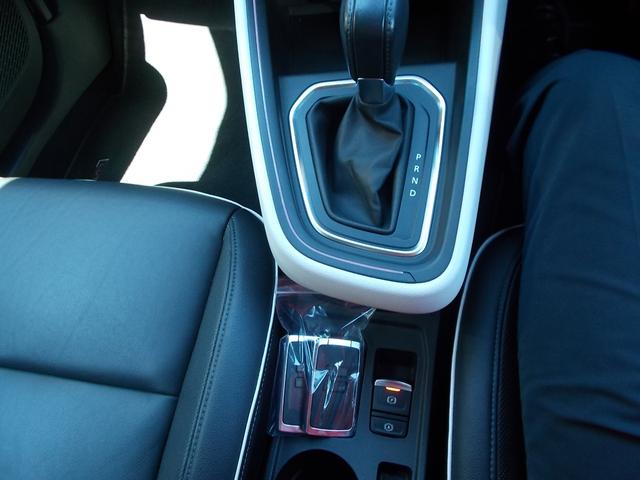 ルーテシア インテンス テックパック クリアランスソナー オートクルーズコントロール レーンアシスト 衝突被害軽減システム アルミホイール LEDヘッドランプ 革シート スマートキー アイドリングストップ シートヒーター AT(4枚目)