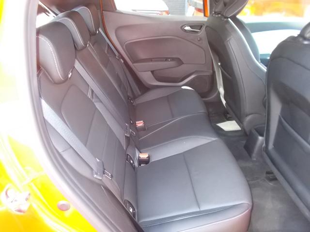 ルーテシア インテンス テックパック クリアランスソナー オートクルーズコントロール レーンアシスト 衝突被害軽減システム アルミホイール LEDヘッドランプ 革シート スマートキー アイドリングストップ シートヒーター AT(6枚目)