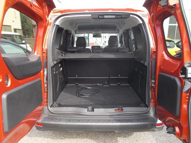 カングー プルミエールエディション 7EDC ETC バックカメラ オートクルーズコントロール レーンアシスト 衝突被害軽減システム LEDヘッドランプ スマートキー AT 盗難防止システム ABS ESC エアコン パワーステアリング(16枚目)