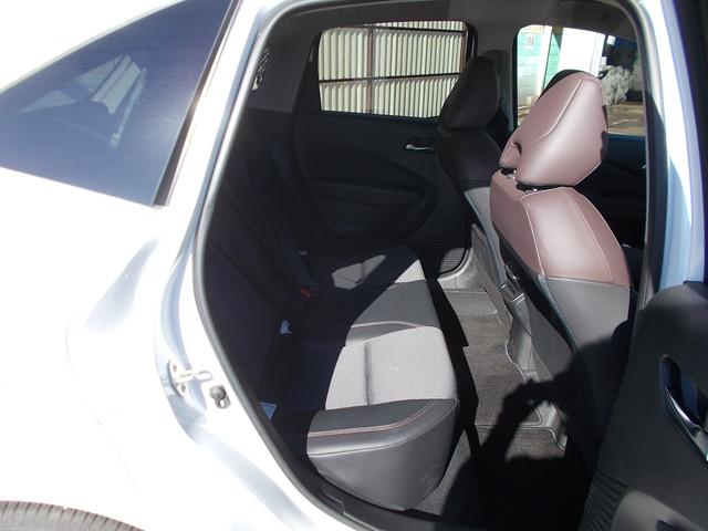 オーラ Ｇ　ナビ　クリアランスソナー　衝突被害軽減システム　アルミホイール　ＬＥＤヘッドランプ　パワーシート　スマートキー　アイドリングストップ　ＣＶＴ　盗難防止システム　衝突安全ボディ　ＡＢＳ　ＥＳＣ　エアコン（8枚目）