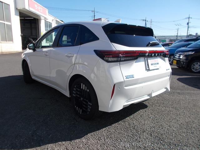 オーラ Ｇ　ナビ　クリアランスソナー　衝突被害軽減システム　アルミホイール　ＬＥＤヘッドランプ　パワーシート　スマートキー　アイドリングストップ　ＣＶＴ　盗難防止システム　衝突安全ボディ　ＡＢＳ　ＥＳＣ　エアコン（14枚目）