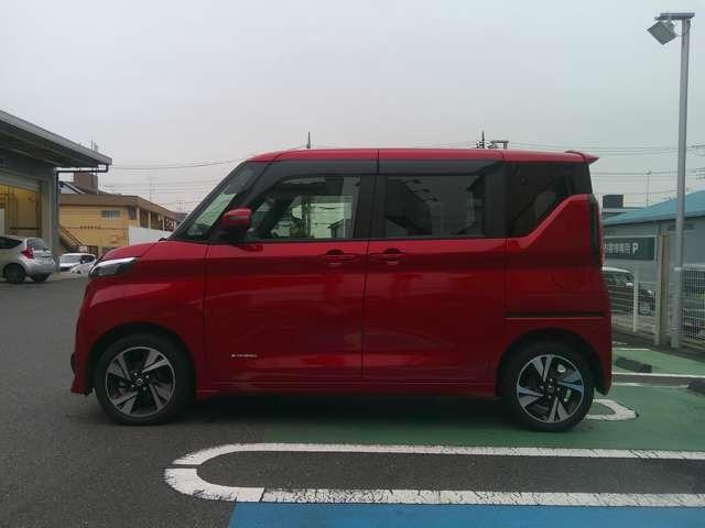 ルークス ハイウェイスター　Ｇターボプロパイロットエディション　４ＷＤ　ターボ　ワンオーナー　プロパイロット　アラウンドビューモニター　禁煙車　純正９インチナビ　フルセグ　ＥＴＣ２．０　リヤシーリングファン　ロールサンシェイド　シ－トヒ－タ－　追従クルコン　ＬＥＤ（6枚目）