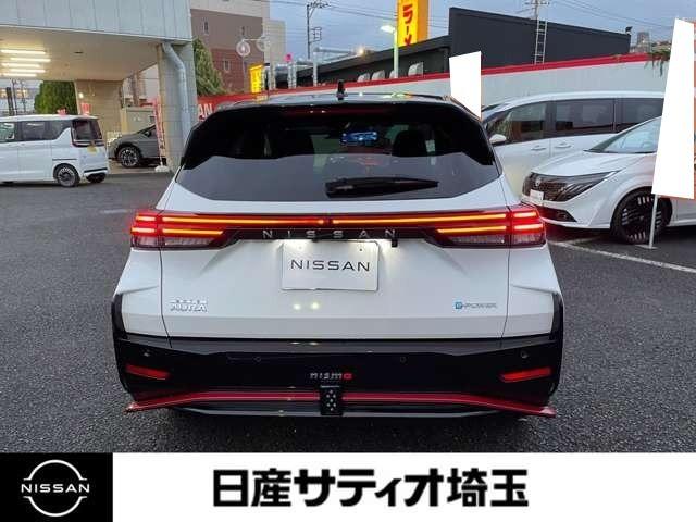 オーラ ニスモ ワンオーナー・全方位カメラ・メモリーナビ カーテンエアバッグ 地上デジタル エマブレ 横滑り防止装置 インテリキー ETC ドラレコ 車線逸脱警報 オートマチックハイビーム キーフリーシステム ABS(3枚目)