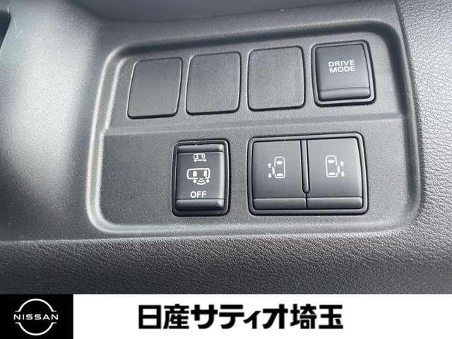 セレナ e-パワー ハイウェイスターV ワンオーナー・純正メモリーナビ・ドラレコ エマジェンシーブレーキ 地デジ パーキングセンサー 3列シート ウォークスルー 横滑り防止機能 スマキー バックカメラ 禁煙 LED レーンアシスト(10枚目)