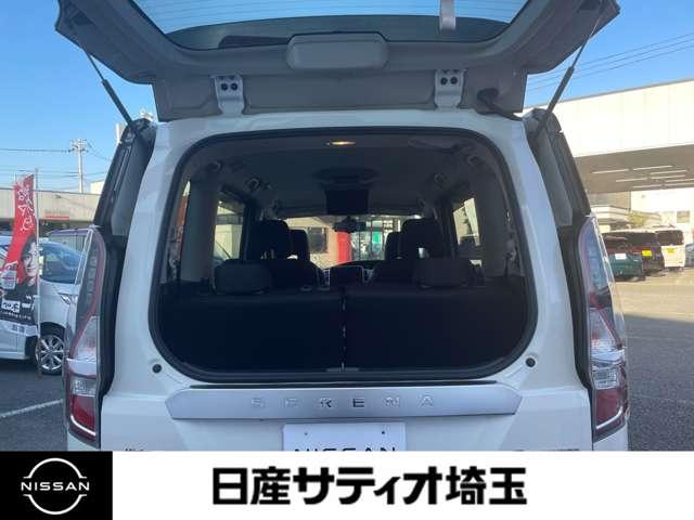 セレナ ｅ－パワー　ハイウェイスターＶ　ワンオーナー・純正ナビ・プロパイロット付　エマジェンシーブレーキ　地デジ　パーキングセンサー　３列シート　ウォークスルー　横滑り防止機能　スマキー　バックカメラ　禁煙　ＬＥＤ　レーンアシスト（4枚目）