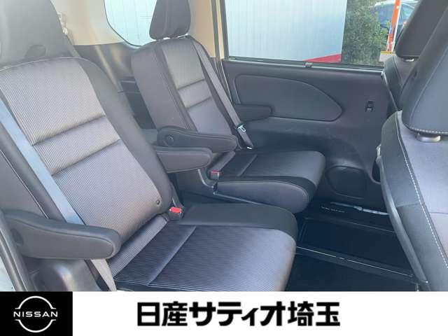 セレナ ｅ－パワー　ハイウェイスターＶ　ワンオーナー・純正ナビ・プロパイロット付　エマジェンシーブレーキ　地デジ　パーキングセンサー　３列シート　ウォークスルー　横滑り防止機能　スマキー　バックカメラ　禁煙　ＬＥＤ　レーンアシスト（7枚目）