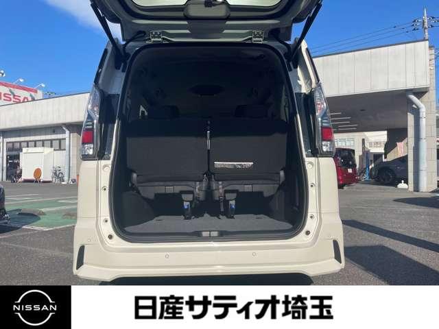 セレナ e-パワー ハイウェイスターV ワンオーナー・メモリナビ・プロパイロット エマジェンシーブレーキ 地デジ 3列シート ウォークスルー 横滑り防止機能 スマキー LED レーンアシスト 点検記録簿付 クルコン ETC ドラレコ(10枚目)