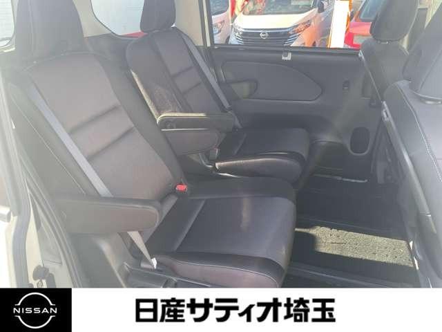 セレナ e-パワー ハイウェイスターV ワンオーナー・メモリナビ・プロパイロット エマジェンシーブレーキ 地デジ 3列シート ウォークスルー 横滑り防止機能 スマキー LED レーンアシスト 点検記録簿付 クルコン ETC ドラレコ(12枚目)