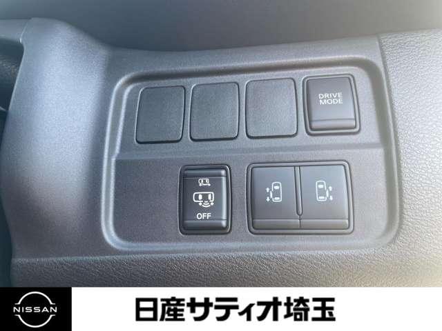 セレナ e-パワー ハイウェイスターV ワンオーナー・メモリナビ・プロパイロット エマジェンシーブレーキ 地デジ 3列シート ウォークスルー 横滑り防止機能 スマキー LED レーンアシスト 点検記録簿付 クルコン ETC ドラレコ(13枚目)