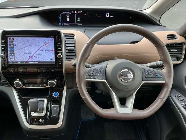 セレナ e-パワー ハイウェイスター ディラーナビ搭載 ドラレコ搭載 地デジ 両側電動ドア 衝突軽減 レーンキープ LED カーテンエアバック アルミ スマートキー 3列シート ETC エアバッグ オートエアコン(2枚目)