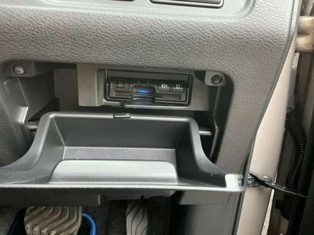 セレナ e-パワー ハイウェイスター ディラーナビ搭載 ドラレコ搭載 地デジ 両側電動ドア 衝突軽減 レーンキープ LED カーテンエアバック アルミ スマートキー 3列シート ETC エアバッグ オートエアコン(16枚目)