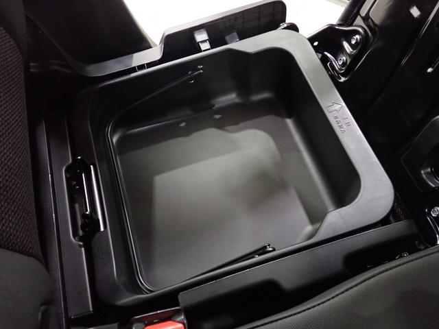 スペーシアカスタム ハイブリッドＸＳターボ　ブラック２トーンルーフ！　オーディオレス　元弊社社有車！後席両側電動パワースライドドア　車線維持支援　アダプティブクルーズコントロール　後席オットマン　前方・後方衝突軽減ブレーキ　フルオートエアコン　シーケンシャルウィンカー（35枚目）