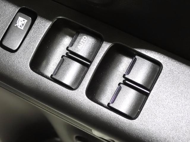 スペーシアギア ハイブリッドＸＺターボ　３型　フルタイム４ＷＤ　７インチワイドナビ　ＥＴＣ　車線逸脱”抑制”　全車速追従式アダプティブクルーズコントロール　後席両側電動パワースライドドア　前方・後方衝突軽減ブレーキ　ルーフレール　フルオートエアコン　スマートキー（21枚目）