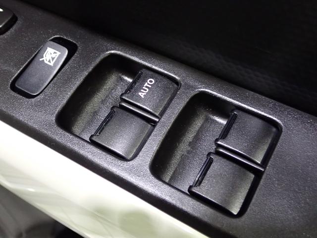 クロスビー ハイブリッドＭＶ　４型　全方位モニタ付ナビ　１０００ｃｃターボ！ＥＴＣ　ドラレコ　車線維持支援機能　全車速追従式アダプティブクルーズコントロール　前方・後方衝突軽減ブレーキ　前後誤発進抑制　フルオートエアコン　キーレスプッシュスタート（21枚目）