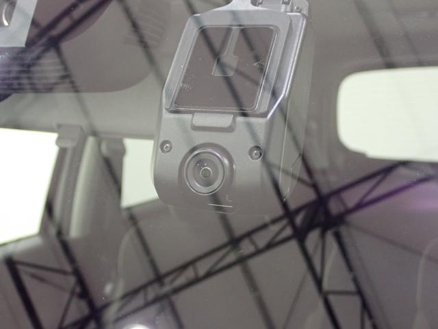 クロスビー ハイブリッドＭＶ　４型　全方位モニタ付ナビ　１０００ｃｃターボ！ＥＴＣ　ドラレコ　車線維持支援機能　全車速追従式アダプティブクルーズコントロール　前方・後方衝突軽減ブレーキ　前後誤発進抑制　フルオートエアコン　キーレスプッシュスタート（23枚目）