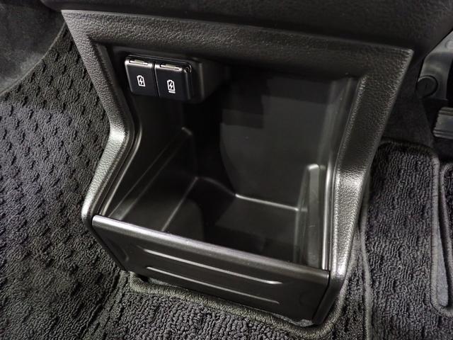 クロスビー ハイブリッドＭＶ　４型　全方位モニタ付ナビ　１０００ｃｃターボ！ＥＴＣ　ドラレコ　車線維持支援機能　全車速追従式アダプティブクルーズコントロール　前方・後方衝突軽減ブレーキ　前後誤発進抑制　フルオートエアコン　キーレスプッシュスタート（38枚目）