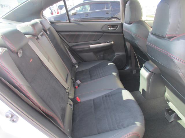 WRX S4 2.0GT-S EyeSight ナビ/バックカメラ/ETC2.0(14枚目)