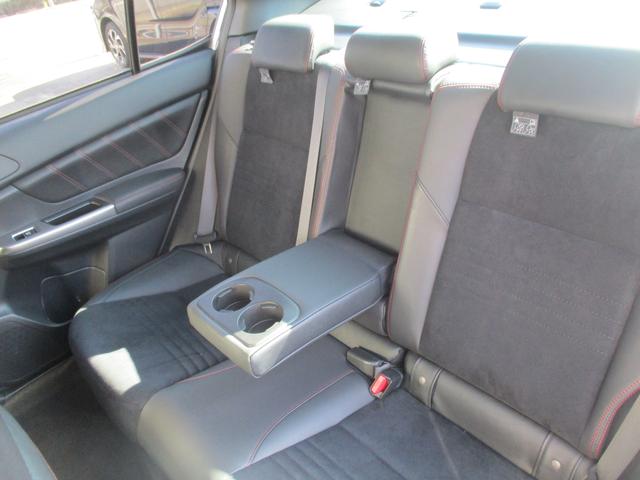 WRX S4 2.0GT-S EyeSight ナビ/バックカメラ/ETC2.0(16枚目)