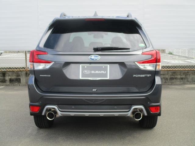 フォレスター ＳＰＯＲＴ　ＥｙｅＳｉｇｈｔ搭載車　タイヤ４本交換　ナビ／Ｒカメラ／ＥＴＣ２．０／ドライブレコーダー（9枚目）