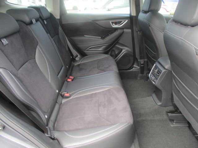 フォレスター ＳＰＯＲＴ　ＥｙｅＳｉｇｈｔ搭載車　タイヤ４本交換　ナビ／Ｒカメラ／ＥＴＣ２．０／ドライブレコーダー（14枚目）