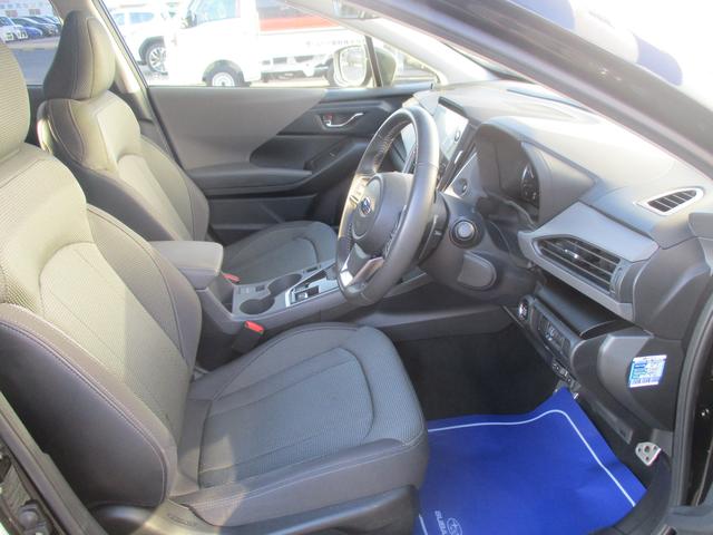 �r�t�a�`�q�t�F�蒆�ÎԂł́A�C�����悭����肢���������߂ɑS�ԂɁg�܂�����N���[�j���O�h�����{���Ă��܂��B