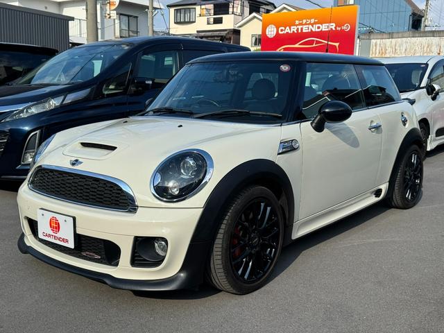ＭＩＮＩ ジョンクーパーワークス　ドライブレコーダー　ＥＴＣ　アルミホイール　ＨＩＤ　キーレスエントリー　シートヒーター　ＡＴ　盗難防止システム　ＡＢＳ　ＥＳＣ　ＣＤ（10枚目）