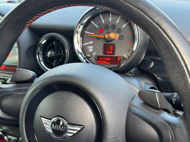 ＭＩＮＩ ジョンクーパーワークス　ドライブレコーダー　ＥＴＣ　アルミホイール　ＨＩＤ　キーレスエントリー　シートヒーター　ＡＴ　盗難防止システム　ＡＢＳ　ＥＳＣ　ＣＤ（19枚目）