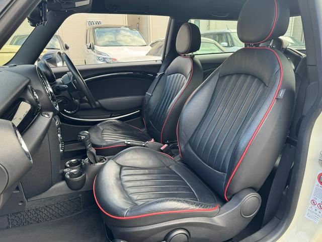 ＭＩＮＩ ジョンクーパーワークス　ドライブレコーダー　ＥＴＣ　アルミホイール　ＨＩＤ　キーレスエントリー　シートヒーター　ＡＴ　盗難防止システム　ＡＢＳ　ＥＳＣ　ＣＤ（23枚目）