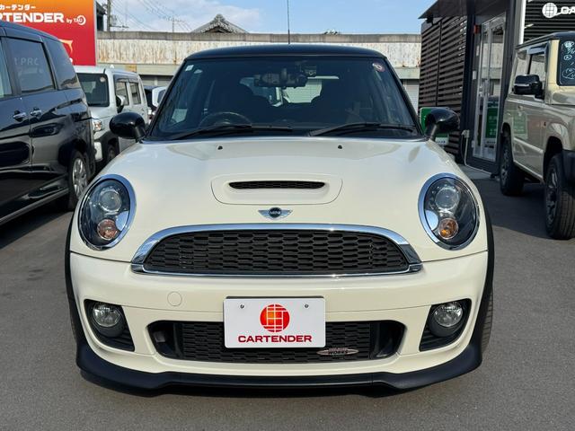 ＭＩＮＩ ジョンクーパーワークス　ドライブレコーダー　ＥＴＣ　アルミホイール　ＨＩＤ　キーレスエントリー　シートヒーター　ＡＴ　盗難防止システム　ＡＢＳ　ＥＳＣ　ＣＤ（35枚目）