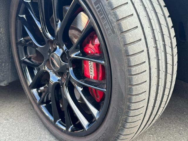ＭＩＮＩ ジョンクーパーワークス　ドライブレコーダー　ＥＴＣ　アルミホイール　ＨＩＤ　キーレスエントリー　シートヒーター　ＡＴ　盗難防止システム　ＡＢＳ　ＥＳＣ　ＣＤ（39枚目）