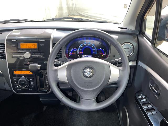 リミテッド オートライト HID CD スマートキー 電動格納ミラー ベンチシート CVT アルミホイール 盗難防止システム 衝突安全ボディ ABS エアコン(6枚目)