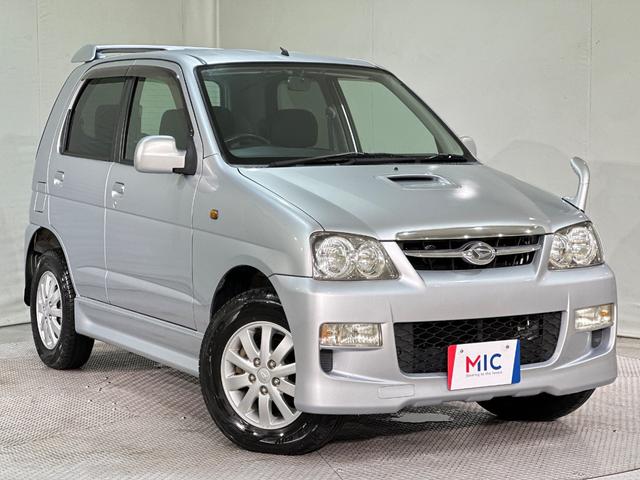 テリオスキッド カスタムＬ　４ＷＤ　キーレスエントリー　電動格納ミラー　ＭＴ　ＣＤ　アルミホイール　衝突安全ボディ　エアコン　センターデフロック　ターボ（16枚目）