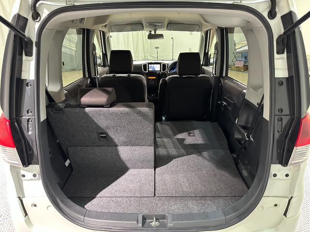 デリカＤ：２ Ｓ　ＥＴＣ　ナビ　ＴＶ　両側電動スライドドア　オートライト　ＨＩＤ　スマートキー　電動格納ミラー　ＣＶＴ　アルミホイール　ＣＤ　パワーウインドウ　パワーステアリング　エアバッグ（24枚目）