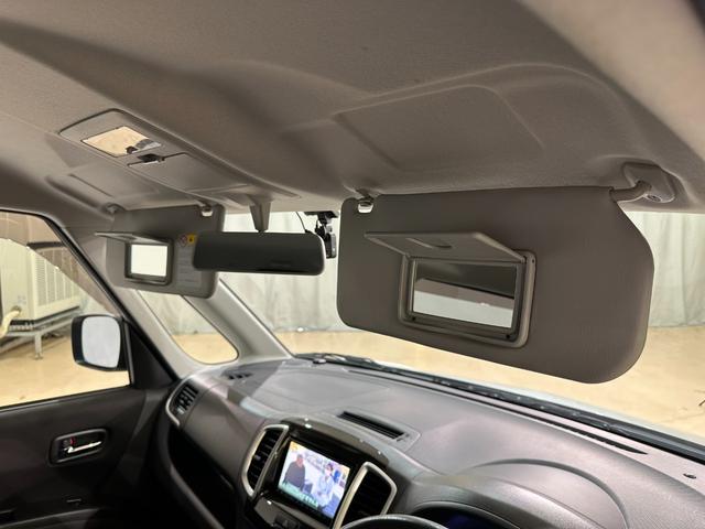 デリカＤ：２ Ｓ　ＥＴＣ　ナビ　ＴＶ　両側電動スライドドア　オートライト　ＨＩＤ　スマートキー　電動格納ミラー　ＣＶＴ　アルミホイール　ＣＤ　パワーウインドウ　パワーステアリング　エアバッグ（40枚目）