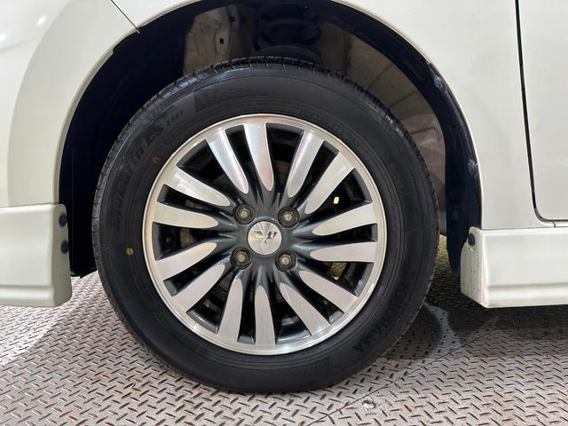 デリカＤ：２ Ｓ　ＥＴＣ　ナビ　ＴＶ　両側電動スライドドア　オートライト　ＨＩＤ　スマートキー　電動格納ミラー　ＣＶＴ　アルミホイール　ＣＤ　パワーウインドウ　パワーステアリング　エアバッグ（43枚目）