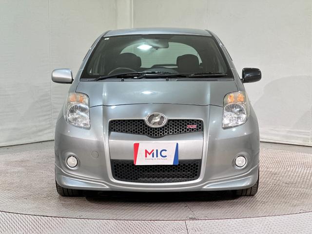 ヴィッツ ＲＳ　ＥＴＣ　ナビ　ＴＶ　アルミホイール　ＨＩＤ　スマートキー　電動格納ミラー　ＭＴ　衝突安全ボディ　ＡＢＳ　ＣＤ　ＤＶＤ再生　エアコン　パワーステアリング　パワーウィンドウ（14枚目）