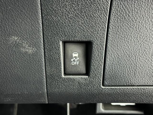 マークＸジオ ２４０Ｆ　ＥＴＣ　バックカメラ　ナビ　ＴＶ　オートライト　ＨＩＤ　スマートキー　電動格納ミラー　３列シート　ＣＶＴ　アルミホイール　ＣＤ　ＤＶＤ再生　ＡＢＳ　エアバッグ　パワーステリング　パワーウインドウ（33枚目）