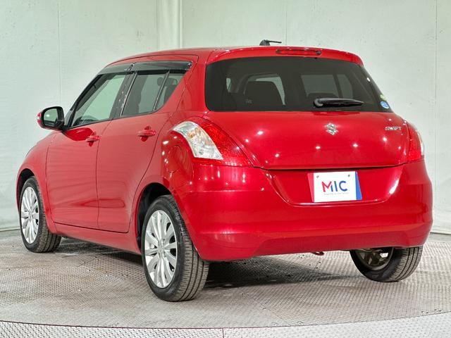 スイフト ＸＬ　ＥＴＣ　ナビ　ＴＶ　アルミホイール　オートライト　スマートキー　電動格納ミラー　ＣＶＴ　盗難防止システム　衝突安全ボディ　ＡＢＳ　ＣＤ　ＵＳＢ　エアコン　ＡＢＳ　パワーウインドウ　パワーステアリング（16枚目）