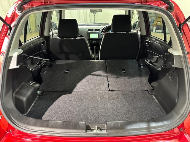 スイフト ＸＬ　ＥＴＣ　ナビ　ＴＶ　アルミホイール　オートライト　スマートキー　電動格納ミラー　ＣＶＴ　盗難防止システム　衝突安全ボディ　ＡＢＳ　ＣＤ　ＵＳＢ　エアコン　ＡＢＳ　パワーウインドウ　パワーステアリング（31枚目）