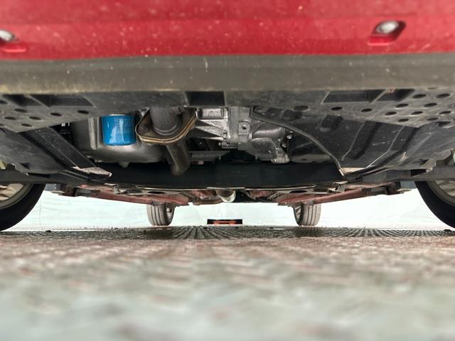 スイフト ＸＬ　ＥＴＣ　ナビ　ＴＶ　アルミホイール　オートライト　スマートキー　電動格納ミラー　ＣＶＴ　盗難防止システム　衝突安全ボディ　ＡＢＳ　ＣＤ　ＵＳＢ　エアコン　ＡＢＳ　パワーウインドウ　パワーステアリング（33枚目）