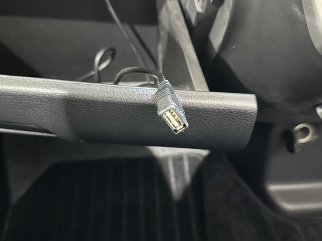 ｅＫカスタム Ｔ　ｅ－アシスト　ナビ　ワンオーナー　４ＷＤ　ターボ　ＥＴＣ　バックカメラ　衝突被害軽減システム　オートライト　ＨＩＤ　スマートキー　電動格納ミラー　シートヒーター　ベンチシート　ＣＶＴ　盗難防止システム　ＡＢＳ　ＣＤ（24枚目）