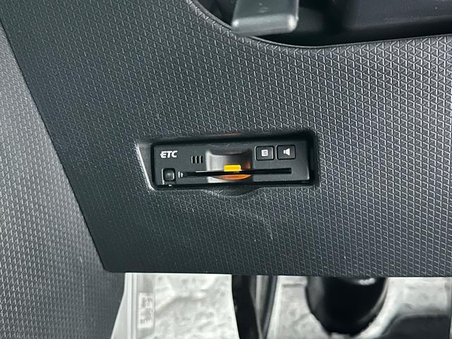 タント カスタムＲＳ　ＥＴＣ　バックカメラ　両側電動スライドドア　ナビ　ＴＶ　クリアランスソナー　レーンアシスト　衝突被害軽減システム　オートライト　ＬＥＤヘッドランプ　スマートキー（12枚目）