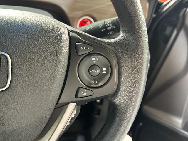 フリードハイブリッド ハイブリッド・Gホンダセンシング ETC バックカメラ ナビ クリアランスソナー アダプティブクルーズコントロール レーンアシスト 衝突被害軽減システム 両側電動スライドドア オートライト LEDヘッドランプ スマートキー USB(13枚目)