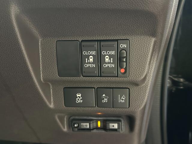 フリードハイブリッド ハイブリッド・Gホンダセンシング ETC バックカメラ ナビ クリアランスソナー アダプティブクルーズコントロール レーンアシスト 衝突被害軽減システム 両側電動スライドドア オートライト LEDヘッドランプ スマートキー USB(14枚目)