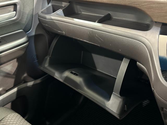 フリードハイブリッド ハイブリッド・Gホンダセンシング ETC バックカメラ ナビ クリアランスソナー アダプティブクルーズコントロール レーンアシスト 衝突被害軽減システム 両側電動スライドドア オートライト LEDヘッドランプ スマートキー USB(37枚目)