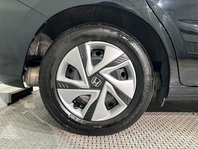 フリードハイブリッド ハイブリッド・Gホンダセンシング ETC バックカメラ ナビ クリアランスソナー アダプティブクルーズコントロール レーンアシスト 衝突被害軽減システム 両側電動スライドドア オートライト LEDヘッドランプ スマートキー USB(50枚目)