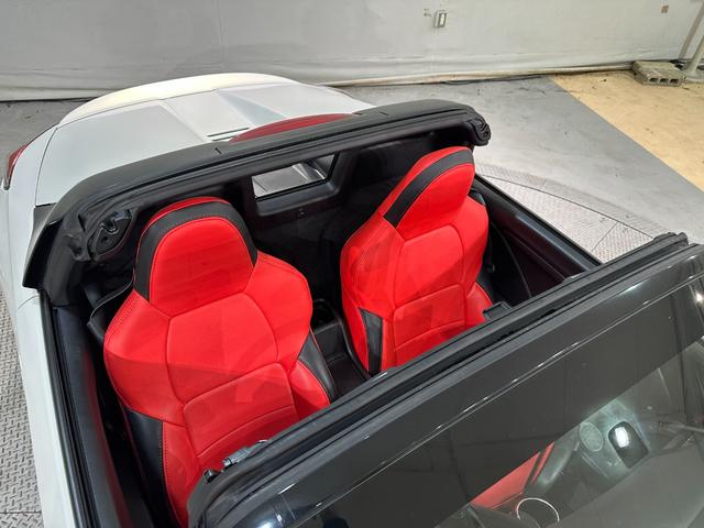 Ｓ６６０ α　オープンカー　ＥＴＣ　バックカメラ　オートクルーズコントロール　オートライト　ＬＥＤヘッドランプ　ＭＴ　スマートキー　アルミホイール　盗難防止システム　ＡＢＳ　ＥＳＣ　ＵＳＢ　エアコン　ターボ（29枚目）